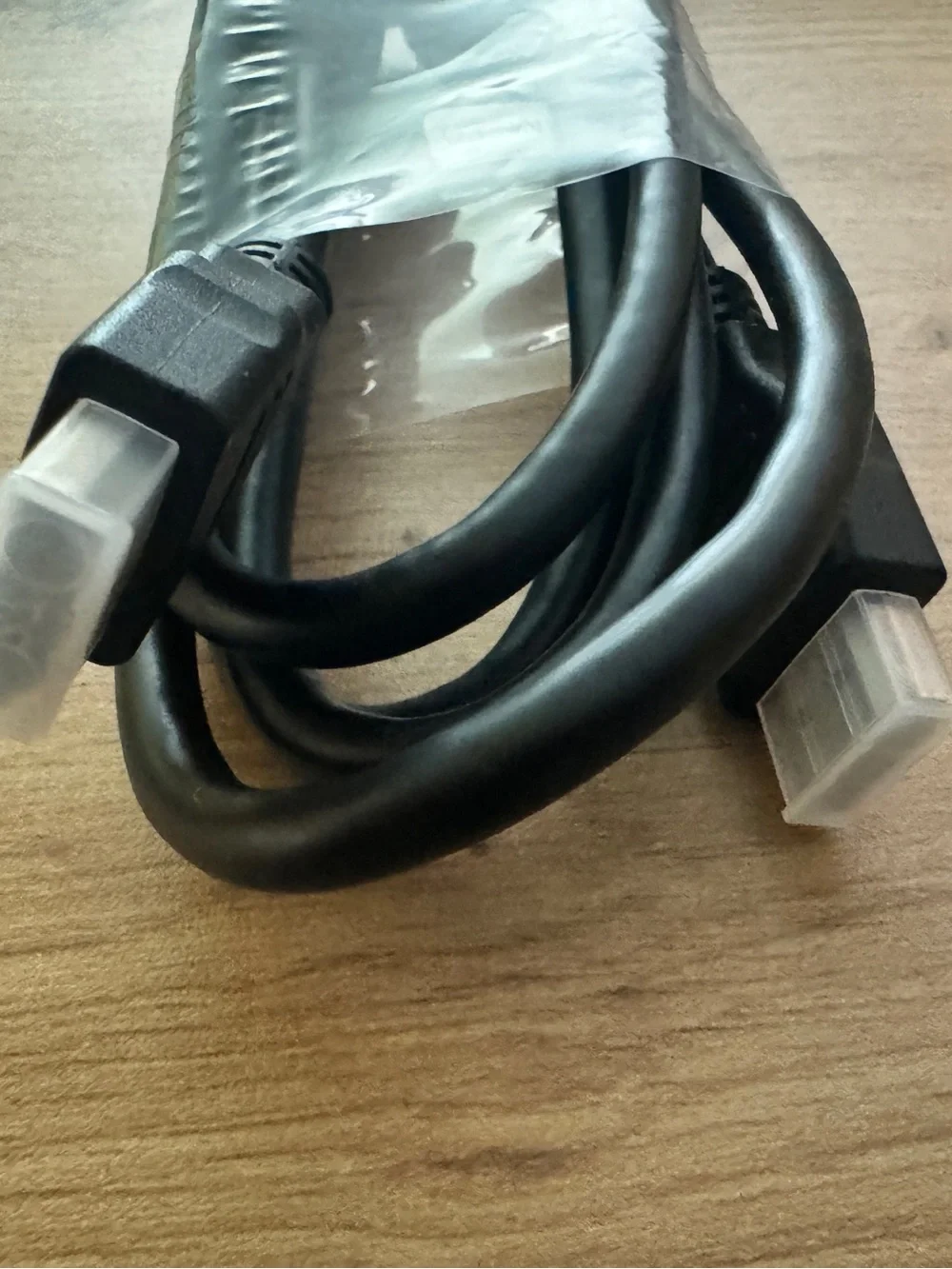 5 Ft HDMI 2.0 High Speed Male to Male Cable Black HDMI 2.0 Cable w/ ferrite core